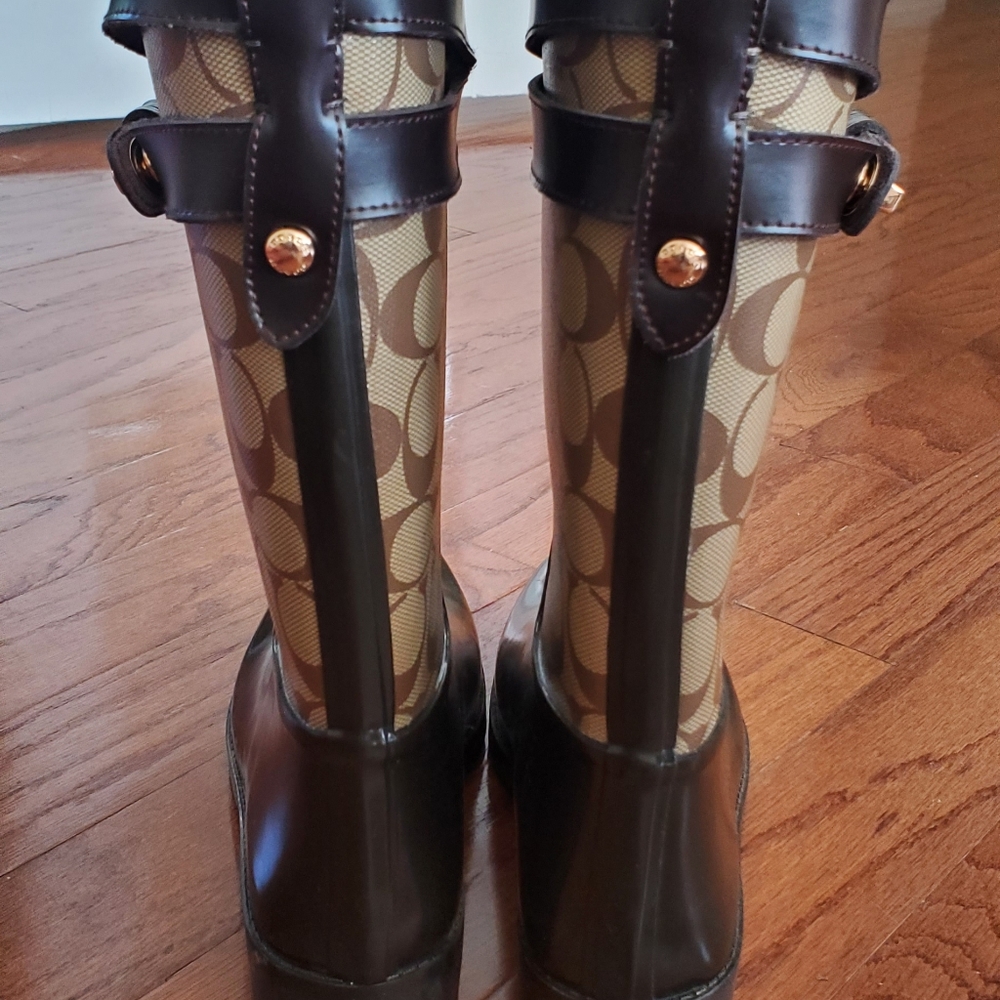 Coach Boots - Size 7 - Picture 4 of 4